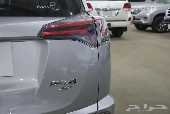 تويوتا راف فور 2018 فل كامل بريميوم 8