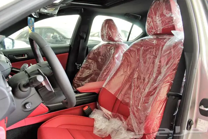 لكزس - is 350 - F Sport - فل كامل - خليجي - 2025 13