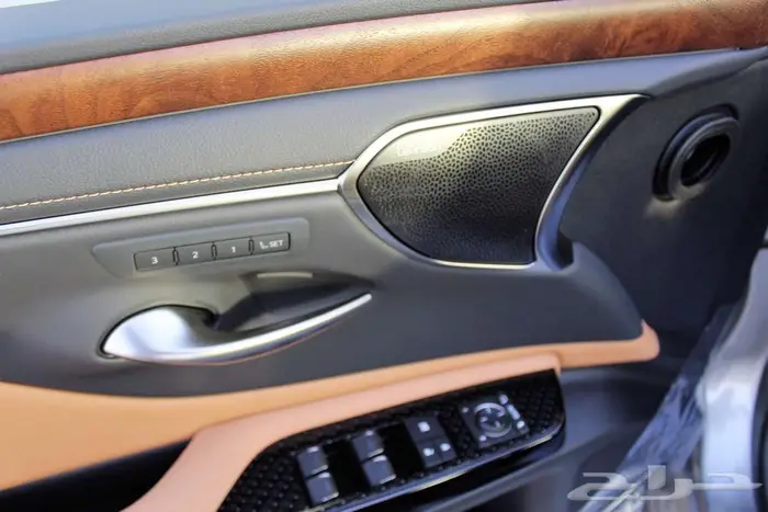 لكزس - ES 350 - DD - فل كامل - خليجي - 2025 15