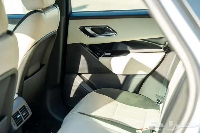 رنج روفر فيلار 2020 بحالة ممتازة 6