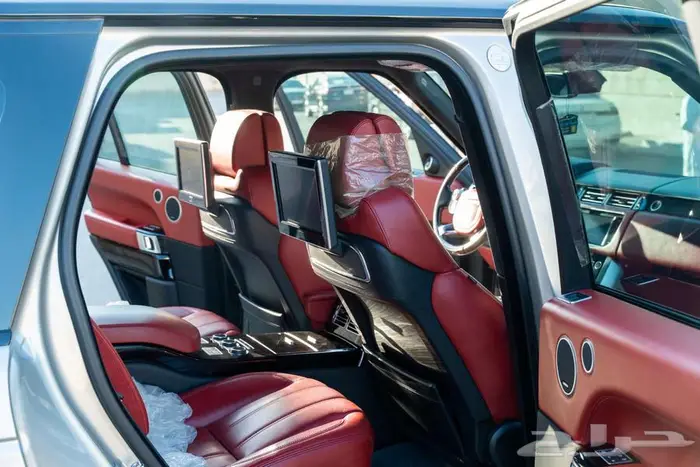 رنج روفر فوج Autobiography 2016 بحالة ممتازة 12