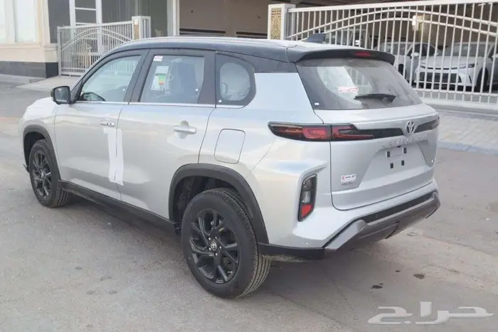 تويوتا أوربان كروزر فل كامل 2025 سعودي GLX اقل سعر 10