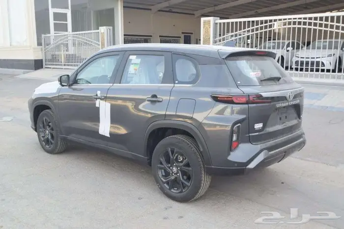 تويوتا أوربان كروزر فل كامل 2025 سعودي GLX اقل سعر 5