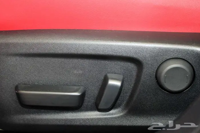 لكزس - is 350 - F Sport - فل كامل - خليجي - 2025 4