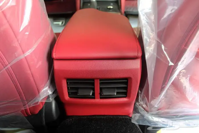 لكزس - is 350 - F Sport - فل كامل - خليجي - 2025 14