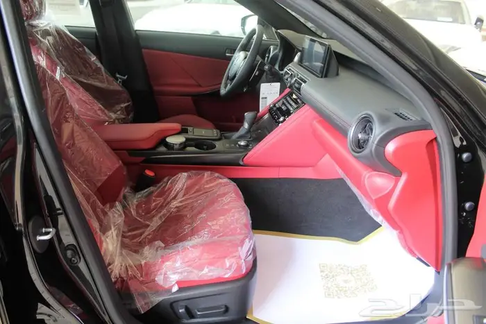 لكزس - is 350 - F Sport - فل كامل - خليجي - 2025 13