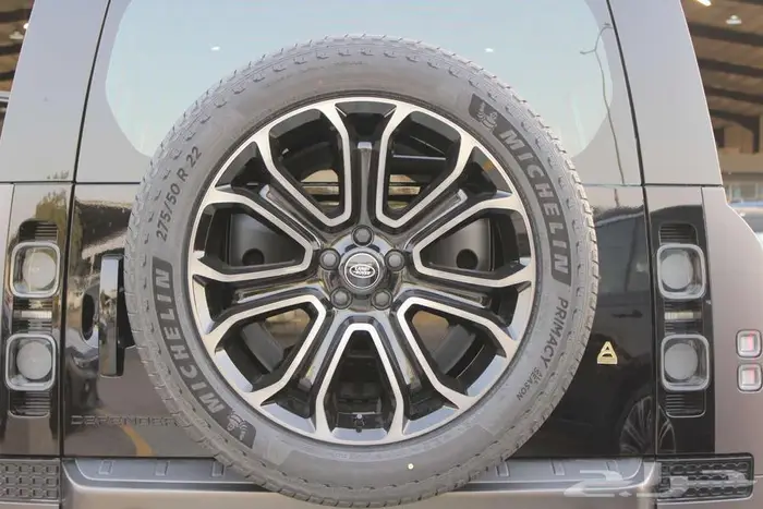 لاندروفر ديفندر اوكتا 2025 عرض يكسر السوق 15