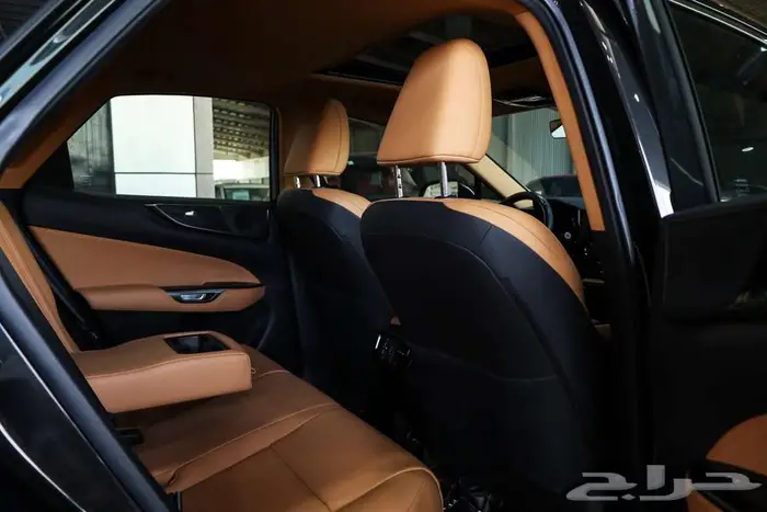 لكزس NX 350 موديل 2024 12