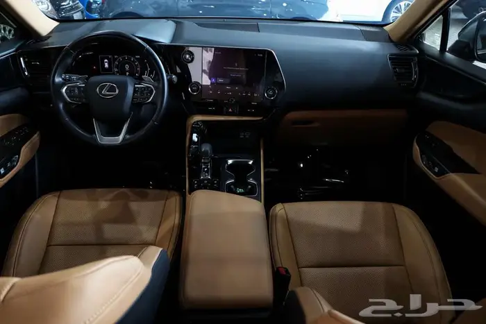 لكزس NX 350 موديل 2024 4