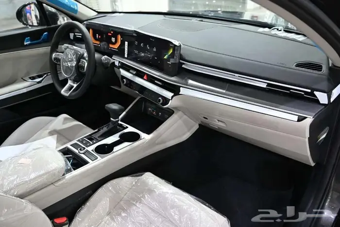 كيا K5 الفئه LX استاندر مطور موديل 2026 4