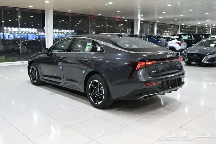 كيا K5 الفئه LX استاندر مطور موديل 2026 14