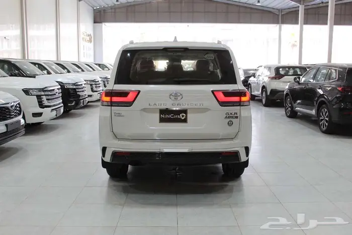 تويوتا لاندكروزر GXR S 2026 بنزين الساير 5