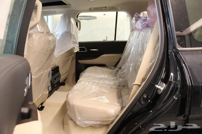 تويوتا لاندكروزر GXR S 2025 بنزين 9