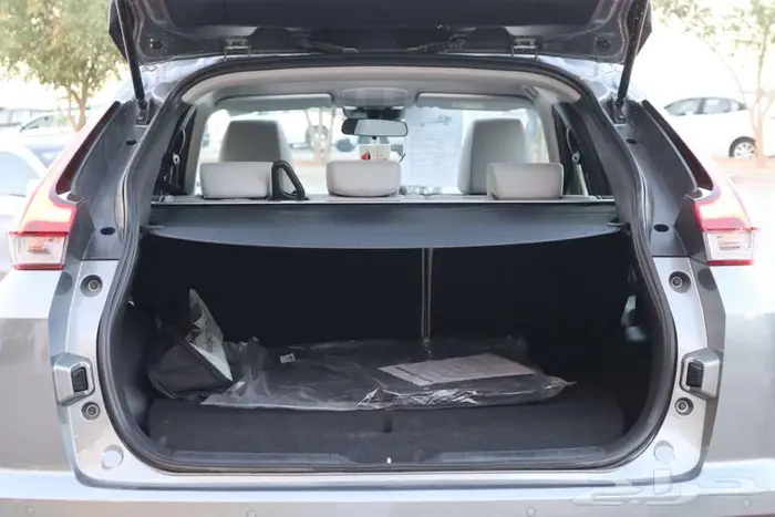 ميتسوبيشي اكليبس كروسGLSنص فل و بلاك سام 2025 اقل سعر 11