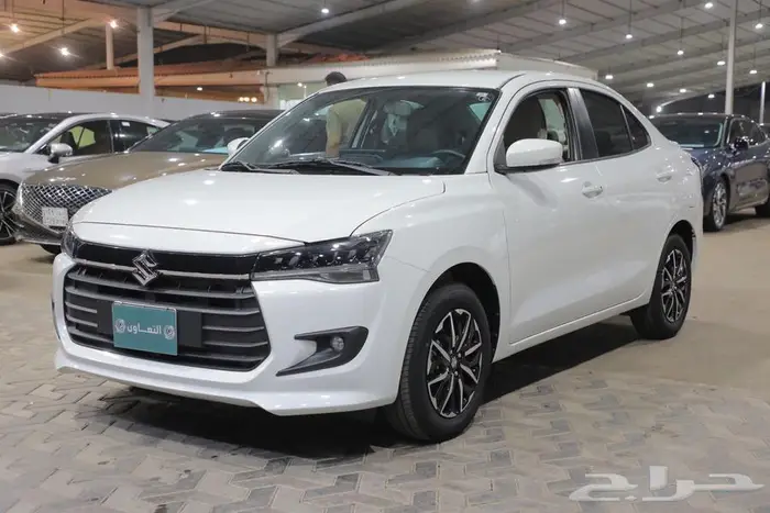 سوزوكي ديزاير فل كامل بصمة شاشة اربعة سلندر موديل 2025 1