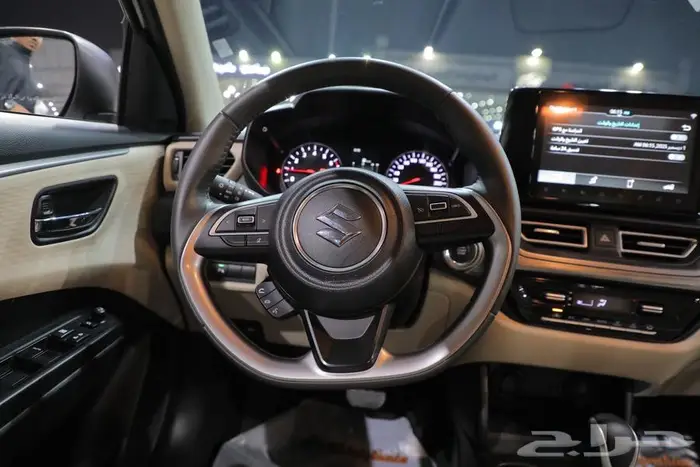 سوزوكي ديزاير فل كامل بصمة شاشة اربعة سلندر موديل 2025 15