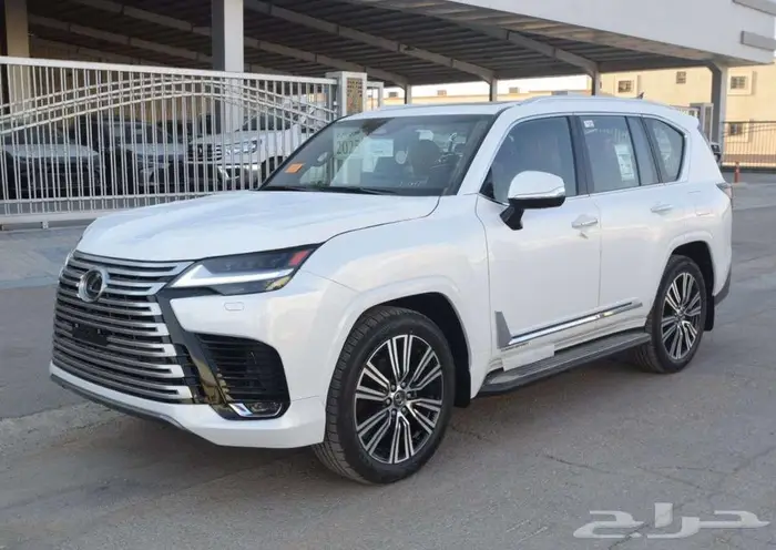لكزس BB LX600 2025 سعودي ابيض كاش واقساط 3