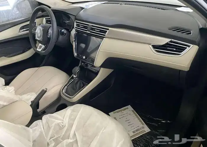 ام جي 5 ستاندر موديل 2025 23