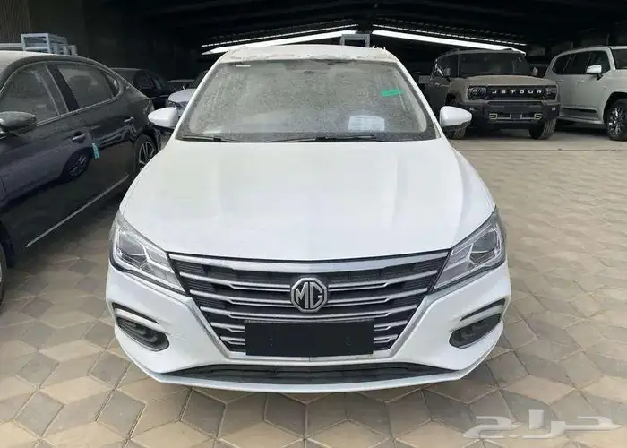 ام جي 5 ستاندر موديل 2025 0