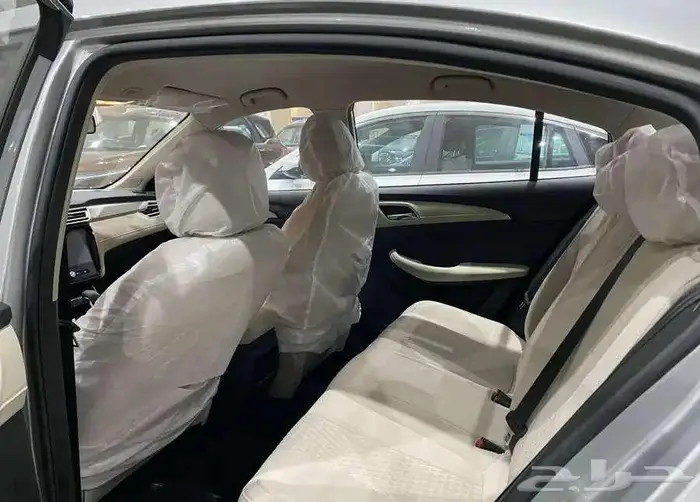 ام جي 5 ستاندر موديل 2025 22