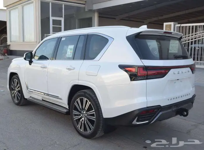 لكزس BB LX600 2025 سعودي ابيض كاش واقساط 5