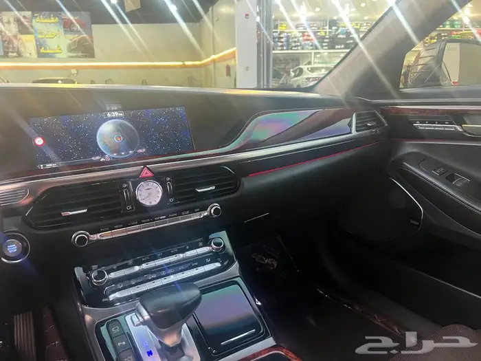 جينسس جي 90موديل 2018 رويال 1