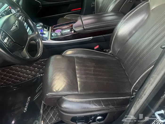 جينسس جي 90موديل 2018 رويال 15