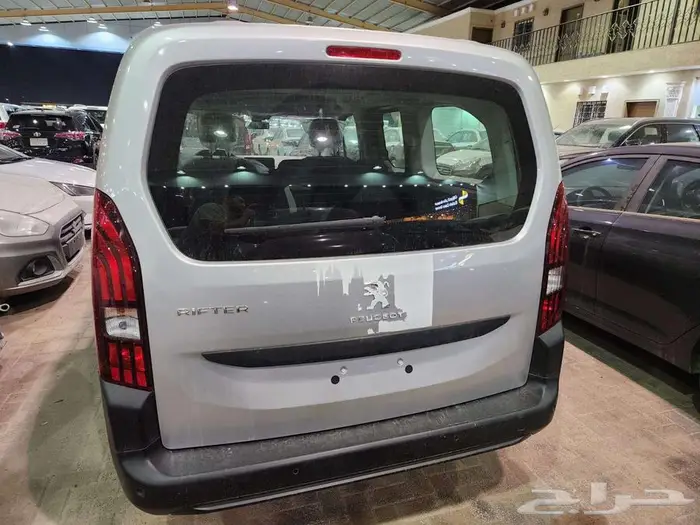 بيجو ريفتر 5 ركاب ديزل 2023 3