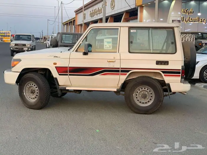 تويوتا جيب ربع سلق 70 عام 2023 (بطاقه جمركيه) 2