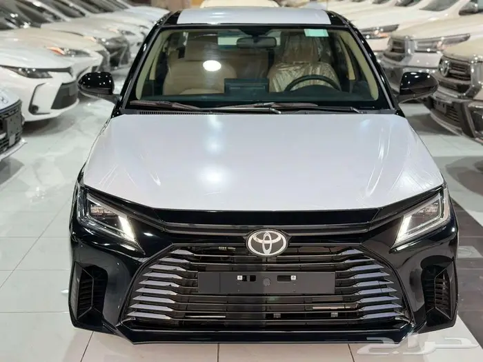 تويوتا يارس استاندر 1.5 بريمي 2026 اسود 0