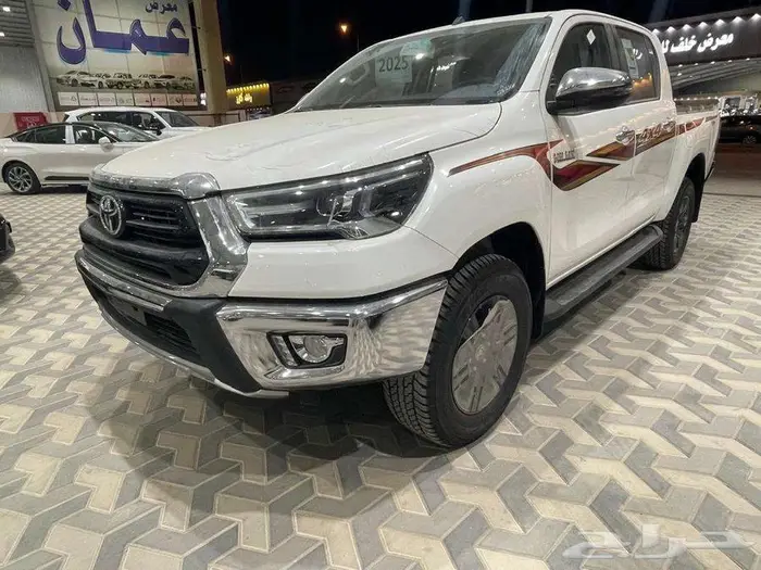 هايلوكس S- GLX بريمي بنزين 2.7 فل كامل 2025 0