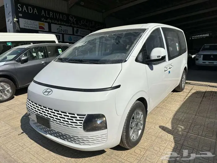 هيونداي ستاريا 9 راكب ديزل قير اتوماتيك 2025 كاش وتقسيط 0