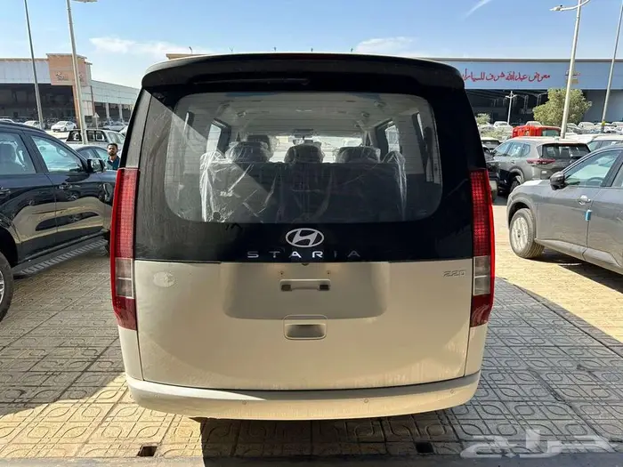 هيونداي ستاريا 9 راكب ديزل قير اتوماتيك 2025 كاش وتقسيط 10