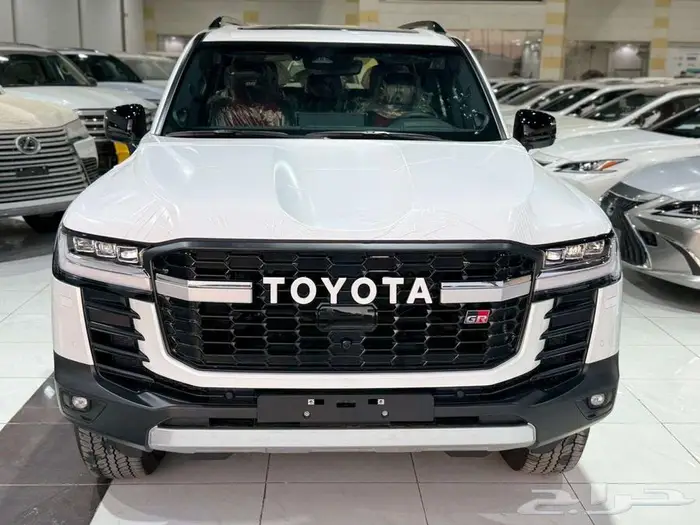 تويوتا لاندكروزر GR بريمي فل كامل 2025 بنزين 0