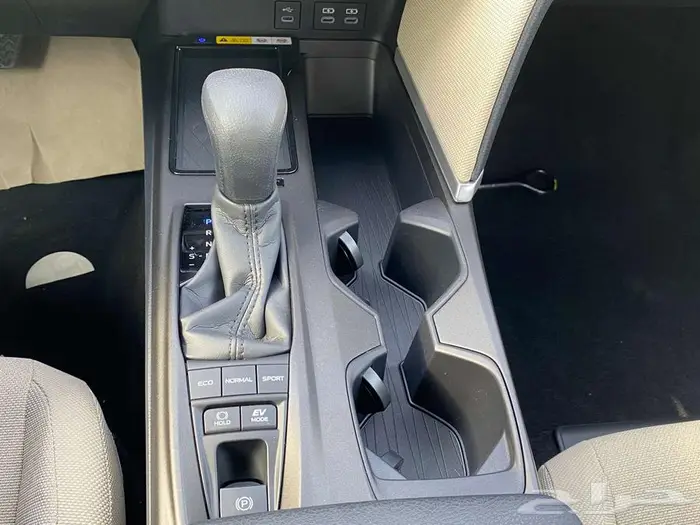 تويوتا كامري Eهايبرد كاش -اقساط2025 7