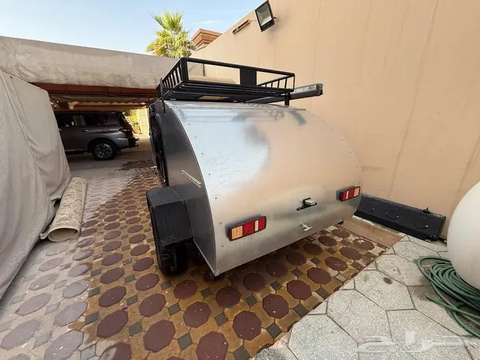 للبيع عربة مقطورة مبيت ومطبخ سحب 3