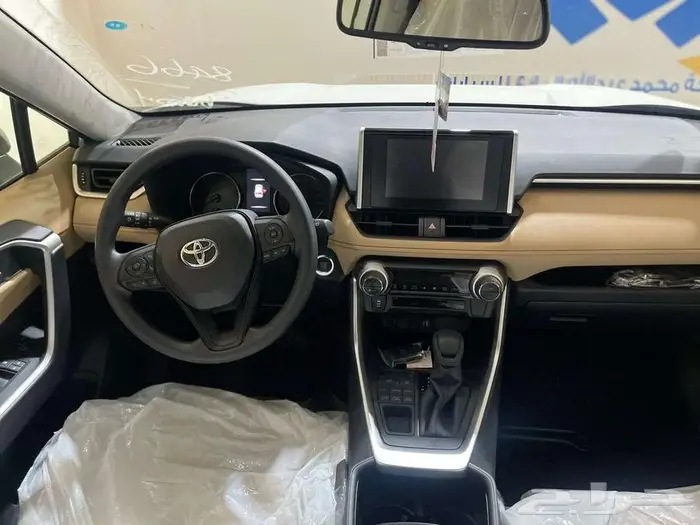تويوتا RAV4 XLE 4X4 2025 4