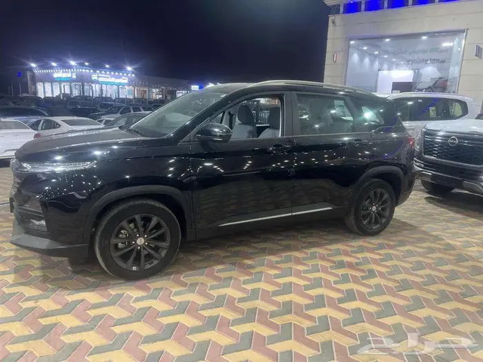 شيفروليه كابتيفا LS ستاندر 7 مقاعد موديل 2026 لون اسود 2