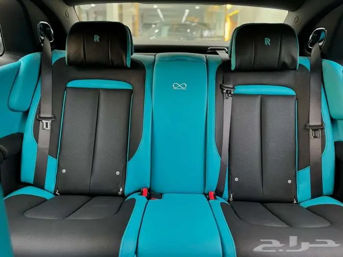 رولزرويس قوست 2022 بلاك بادج 12