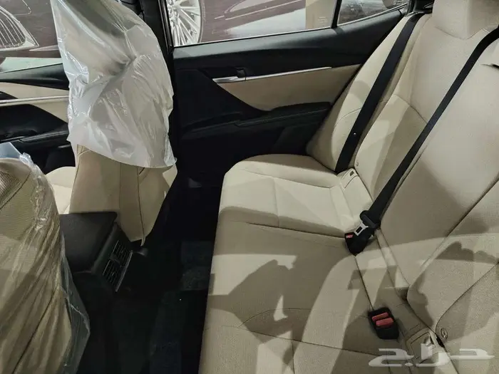 كامرى LE بنزين 2025 9