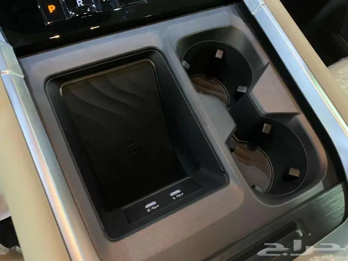 نيسان باترول بلاتنيوم 2025 اسود توين تربو خليجي عماني 10