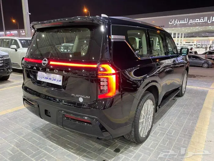 نيسان باترول بلاتنيوم 2025 اسود توين تربو خليجي عماني 6