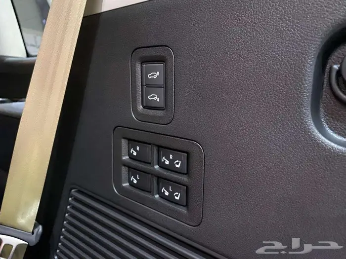 نيسان باترول بلاتنيوم 2025 اسود توين تربو خليجي عماني 32