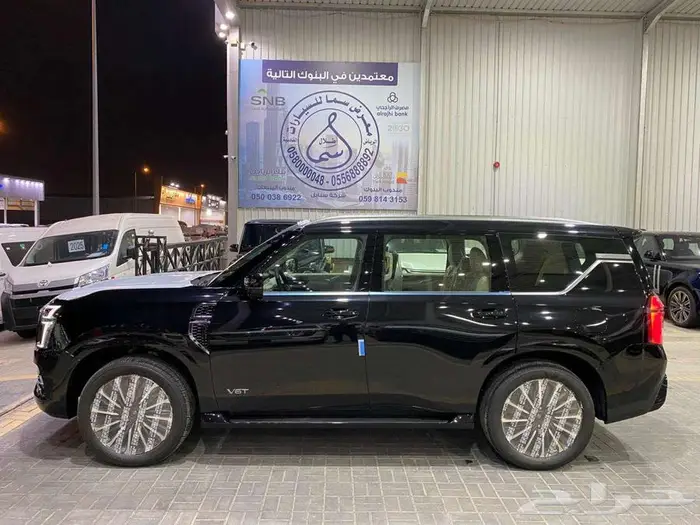 نيسان باترول بلاتنيوم 2025 اسود توين تربو خليجي عماني 37