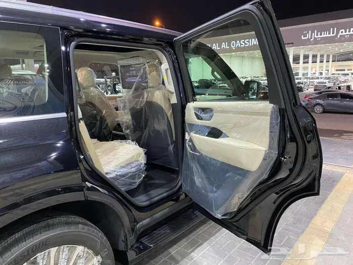 نيسان باترول بلاتنيوم 2025 اسود توين تربو خليجي عماني 29