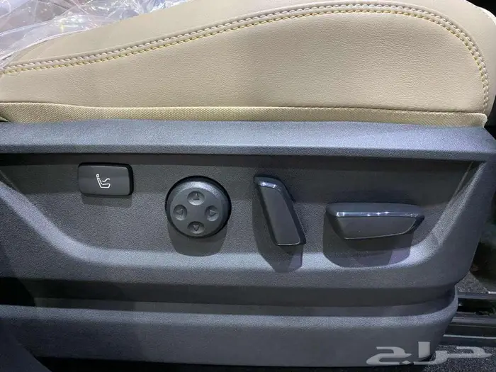 نيسان باترول بلاتنيوم 2025 اسود توين تربو خليجي عماني 28