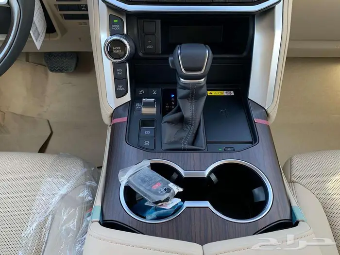 جكسار S الساير فل كامل 2025 ابيض 11