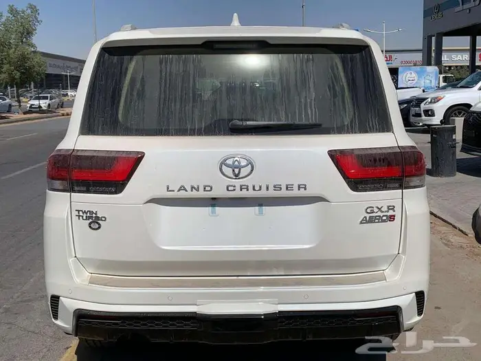 جكسار S الساير فل كامل 2025 ابيض 6