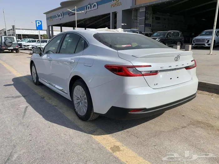 تويوتا كامرى LE موديل 2025 5