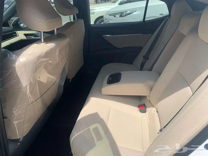 تويوتا كامرى E موديل 2025 17